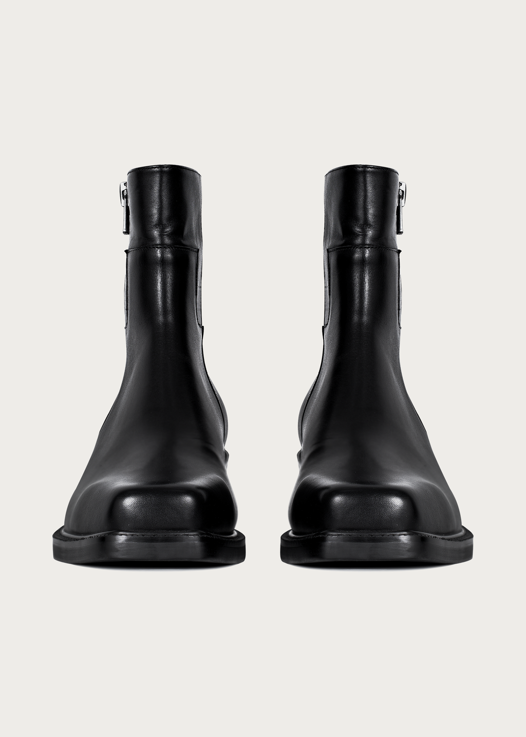 Chelsea boots Square-toe Black