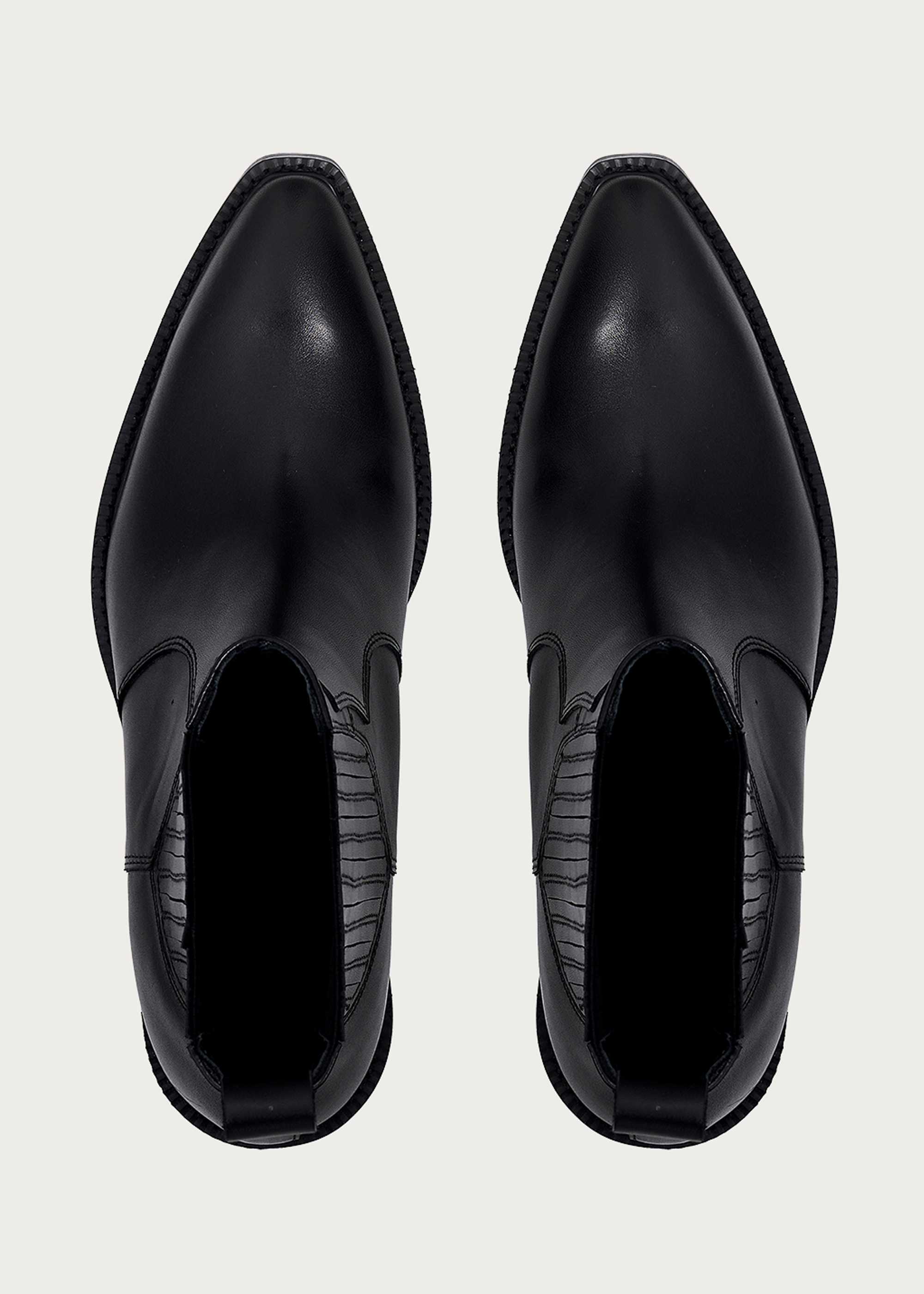 Chelsea boots Pointed-toe Calfskin Obsidian black